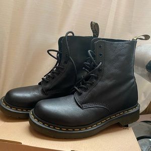 Dr. Air Wair Martens